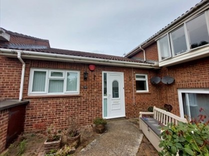 1 Bed Bungalow, Bramblefield Close, DA3