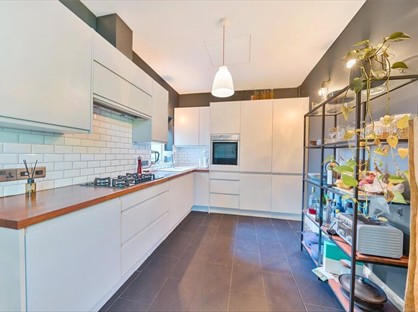 2 Bed Flat, High Road, N22