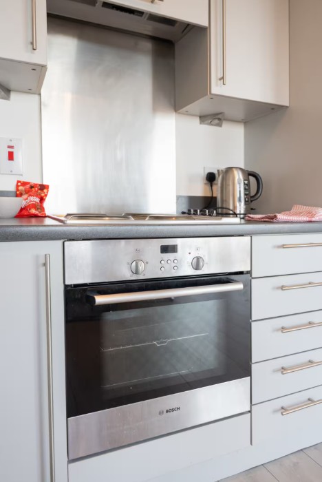 2 Bed Flat, Argyle Street, G2 photo 3