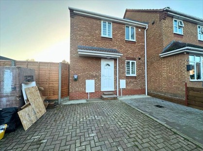 2 Bed End Terrace, Smeaton Close, MK14