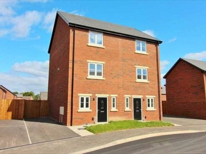 4 Bed Semi-Detached House, Wells Lane, S73