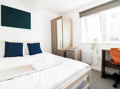 2 Bed Flat, St. Marys Road, SO14