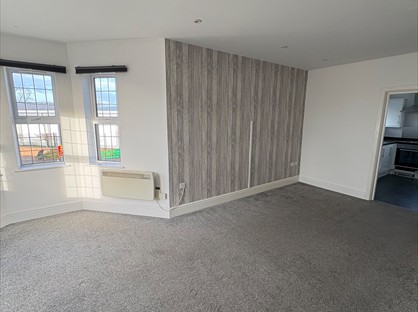 2 Bed Flat, Leahurst, BS15