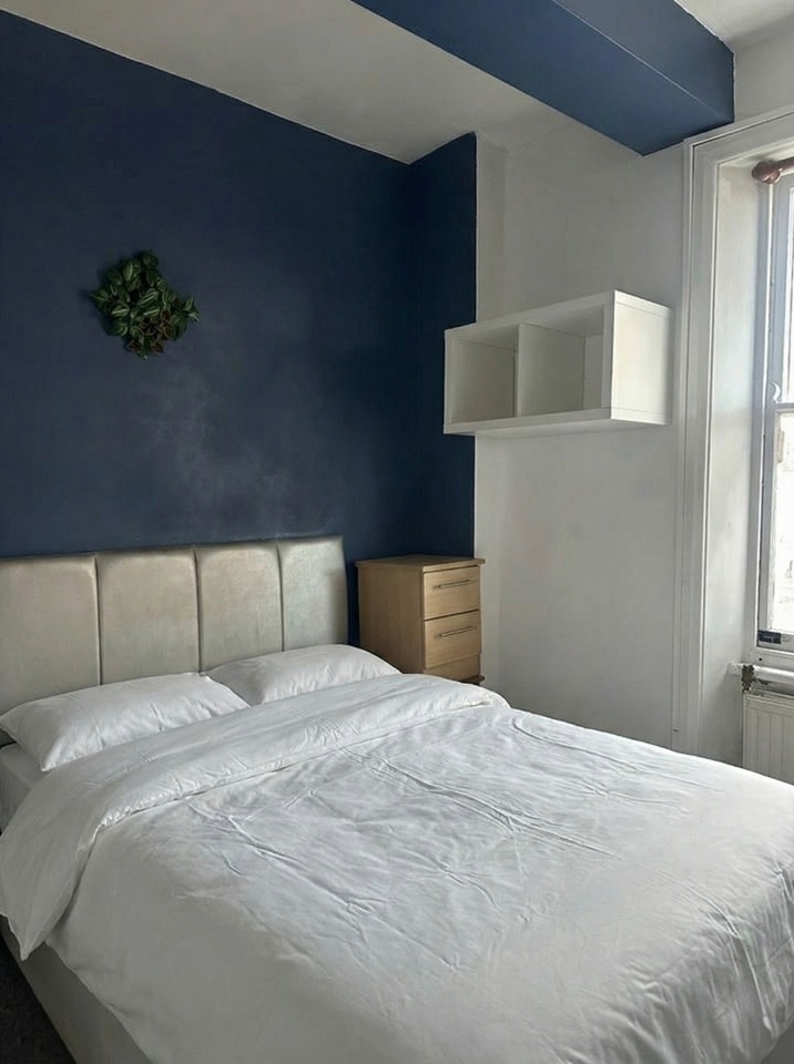 Additional image 2 of Studio Flat, Castletown Road, W14, N1 7GU