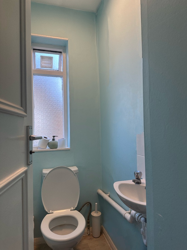 Additional image 5 of Studio Flat, Castletown Road, W14, N1 7GU