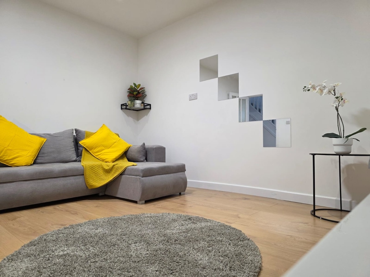 Sutton - 3 Bed Semi-Detached House, Morden Way, SM3 - To Rent Now for £ ...
