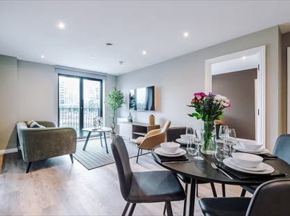 2 Bed Flat, Springwell Gardens, LS12