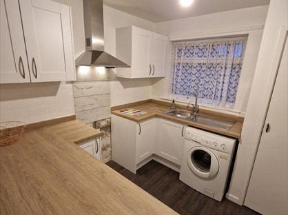 2 Bed Semi-Detached House, Landseer Close, DH9