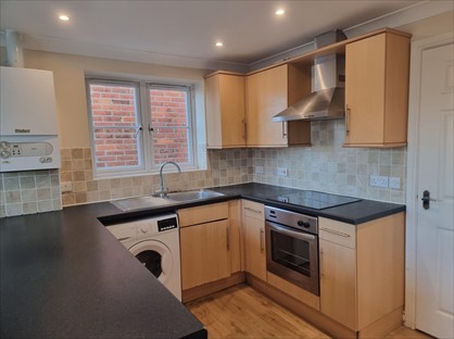 2 Bed Flat, Edward Road, SO15