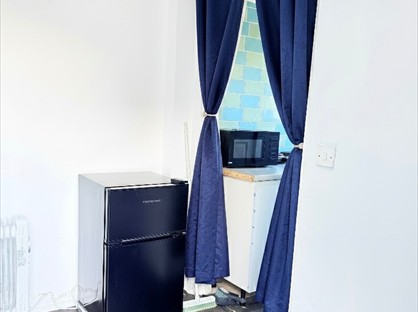 Studio Flat, Glynde Road, DA7