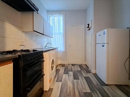 2 Bed Flat, Grove Green Road, E11