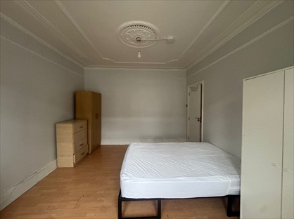 Room in a Shared Flat, Clements Road, E6