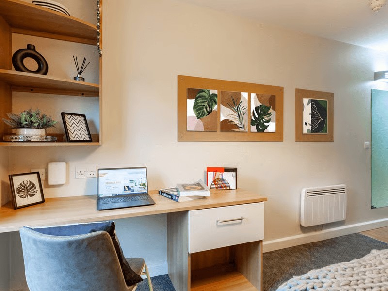 Additional image 4 of Room in a Shared Flat, Crown Place, RG1, N1 7GU