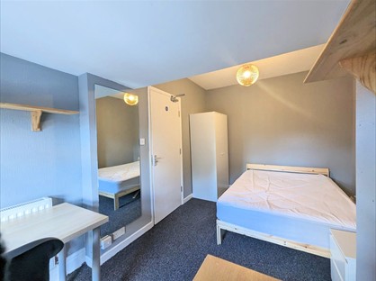 Room in a Shared House, Pershore Road, B29