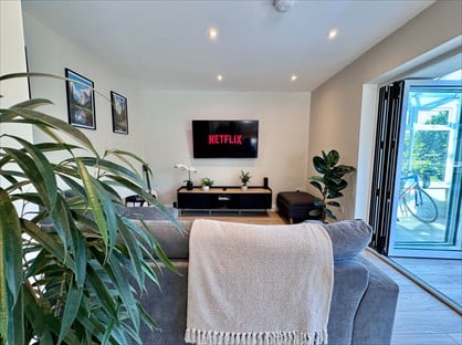 4 Bed Detached House, West Cross Lane, SA3