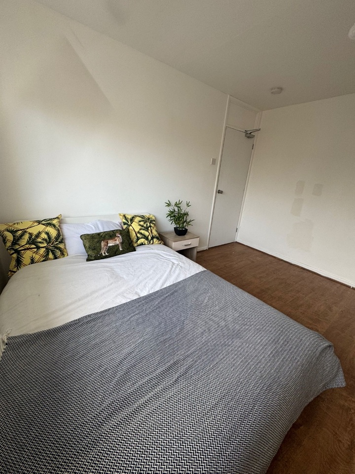 Additional image 2 of Room in a Shared House, Grasscroft Drive, CV3, N1 7GU