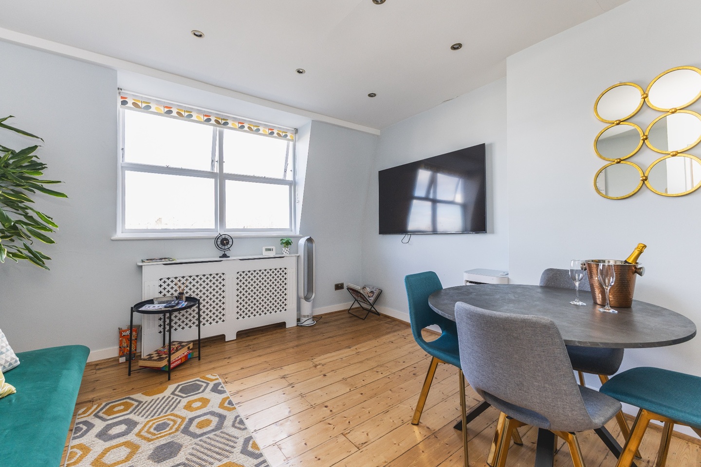 Additional image 3 of 1 Bed Flat, Sinclair Road, W14, N1 7GU
