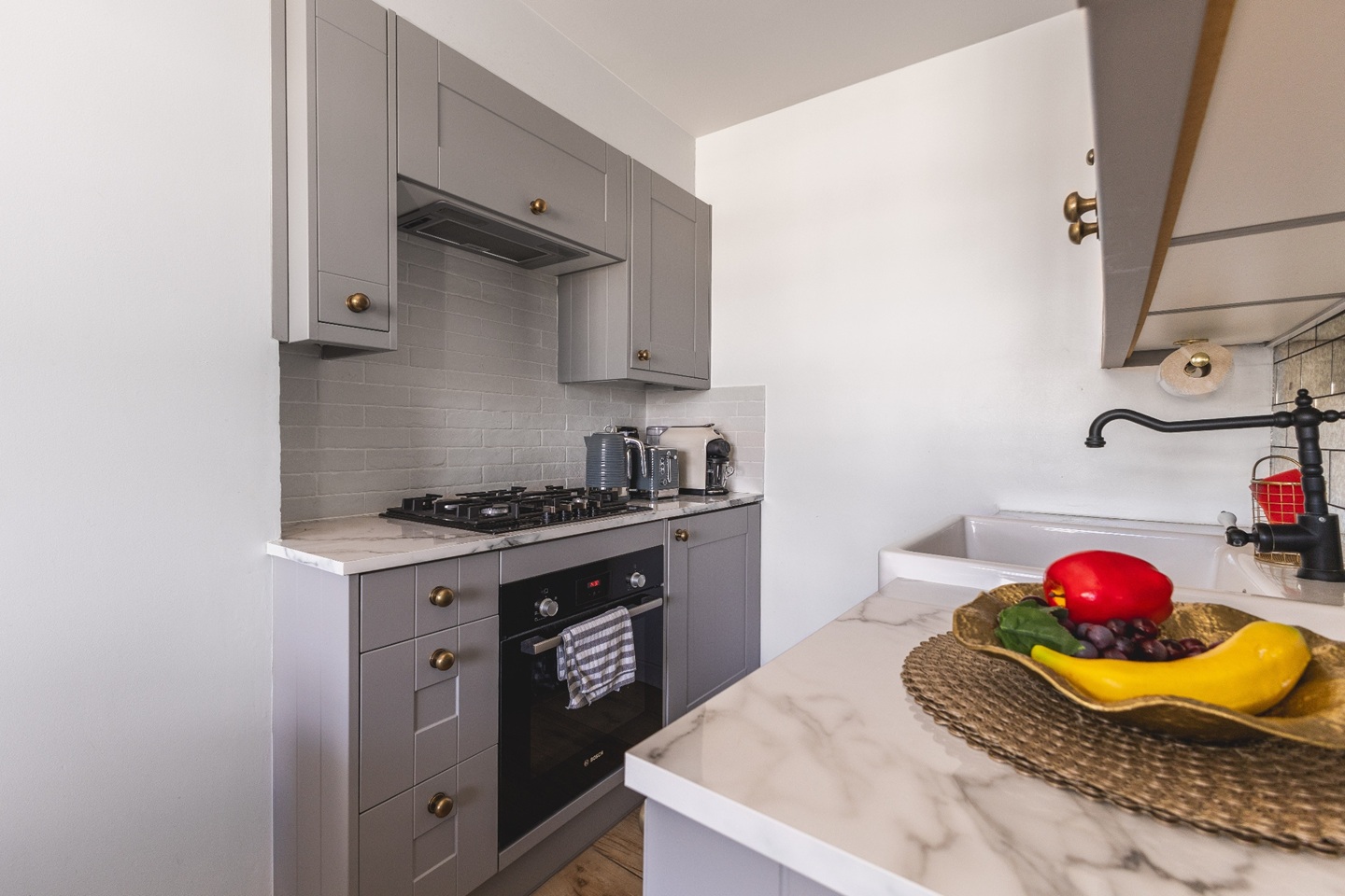 Additional image 5 of 1 Bed Flat, Sinclair Road, W14, N1 7GU