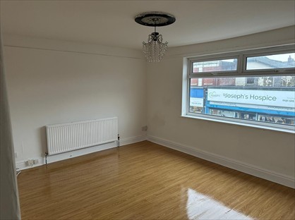 2 Bed Flat, Grace Road, L9