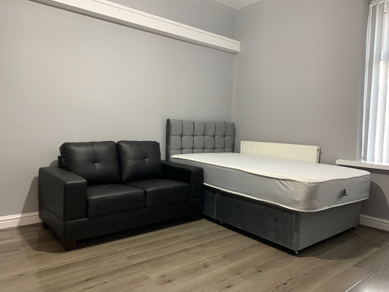 Studio Flat, Claremont, BD7