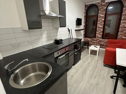 1 Bed Flat, Sir Thomas Street, L1