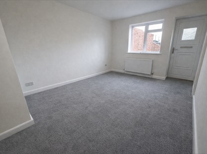 2 Bed Flat, St. Denys Road, SO17
