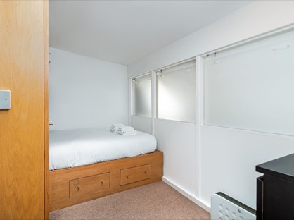 Room in a Shared Flat, Hanson Street, W1W