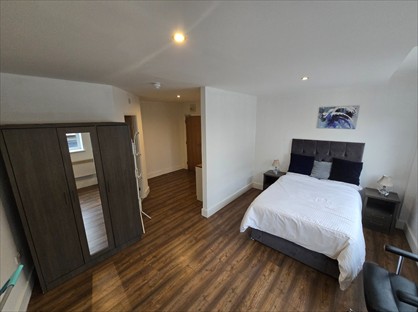 Studio Flat, Stafford St, ST16