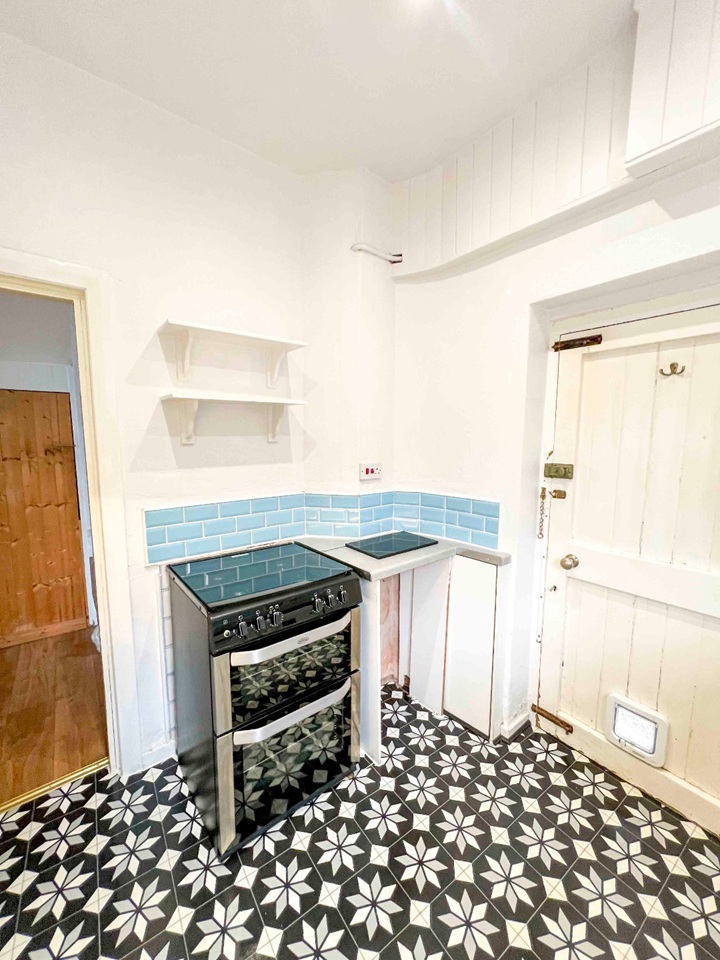 Fallowfield, Manchester - 2 Bed Terraced House, Yew Tree Avenue, M14 ...