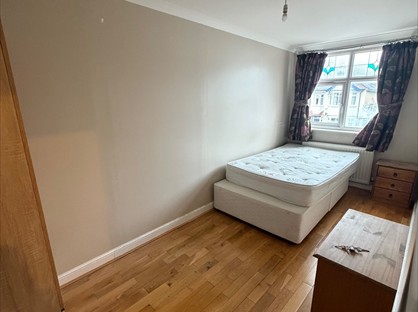 Room in a Shared House, Cranbourne Avenue, E11