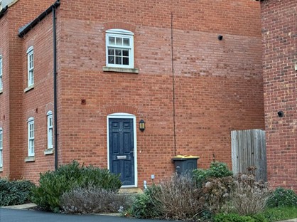 2 Bed End Terrace, Saxon Way, MK40