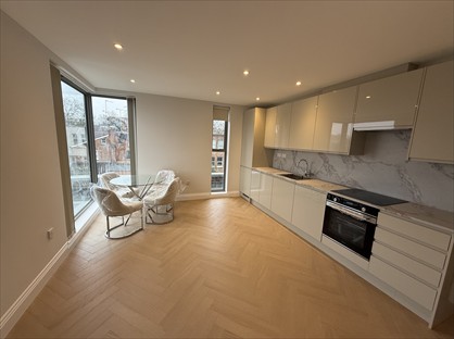 1 Bed Flat, Paul Court, N3