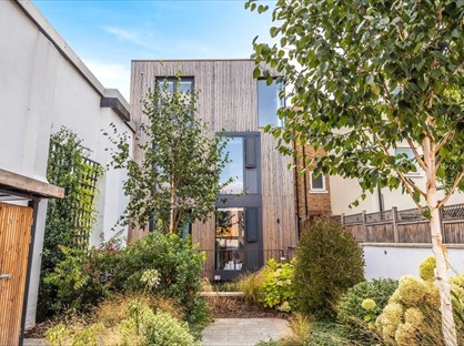 2 Bed Flat, London, W4