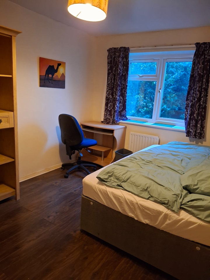 Room in a Shared House, Croxford Gardens, OX5, N1 7GU