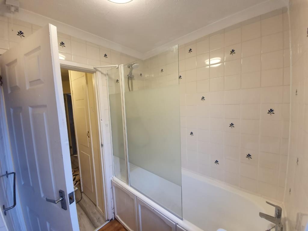 Additional image 11 of 2 Bed Flat, Malcolm Close, NG3, N1 7GU