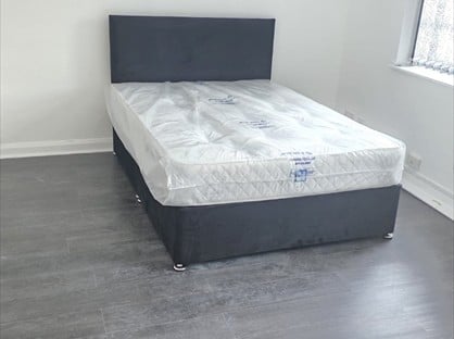 Studio Flat, Bewsey Street, WA2