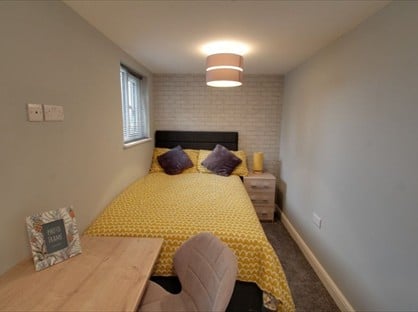 Room in a Shared House, Medina Road, LE3