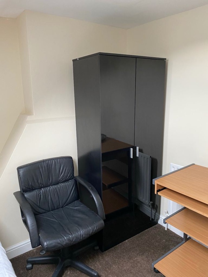 Additional image 4 of Room in a Shared House, Thames Tower, RG1, N1 7GU