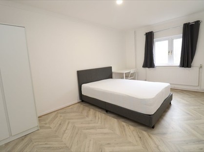 Room in a Shared House, Manger Road, N7