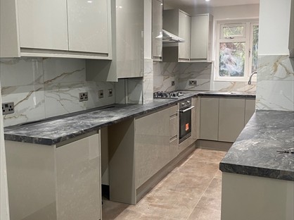 3 Bed Semi-Detached House, Langkey Roaf, SL3