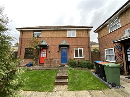 1 Bed Semi-Detached House, Newbridge Oval, MK4