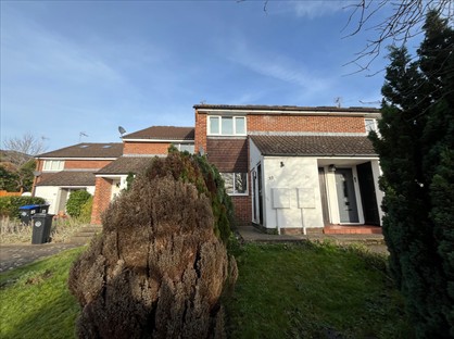 1 Bed Maisonette, Tudor Walk, KT22