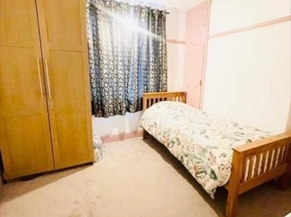 Room in a Shared House, Whitethorn Gardens, CR0