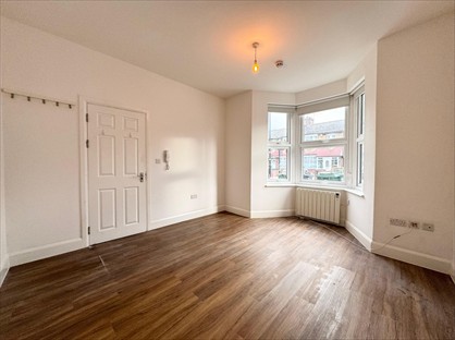 5 Bed Terraced House, Shelbourne Road, N17