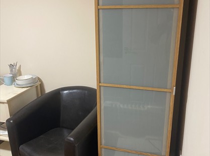 Bedsit, Leacroft Close, TW18