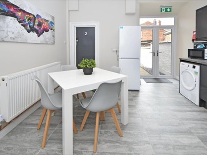 5 Bed Detached House, Walthall Street, CW2