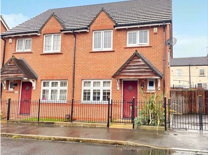 3 Bed Semi-Detached House, Hanson Road, M40