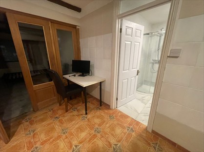 Studio Flat, Western Avenue, UB6