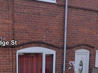 2 Bed Terraced House, Cambridge Street, WF9