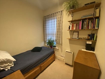 Room in a Shared Flat, Worple Road, SW19